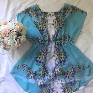 Belle du Jour sheer floral cinch hi-lo blouse XL