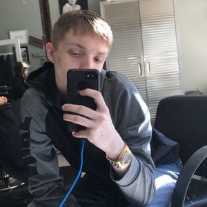 Meet your Posher, Ethan