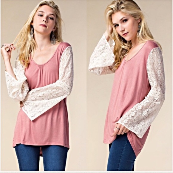 💥HOTSALE💥Blush Lace Bell Sleeve Tunic Top sold - Picture 3 of 3
