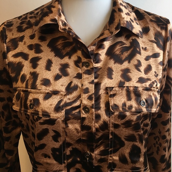 Leopard button down top - Picture 2 of 4