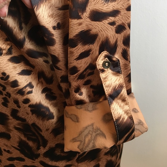Leopard button down top - Picture 4 of 4