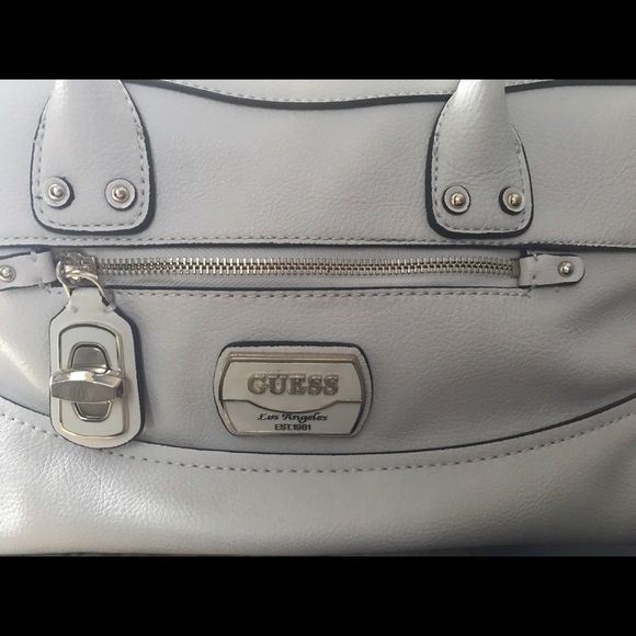 GUESS purse - Picture 2 of 3