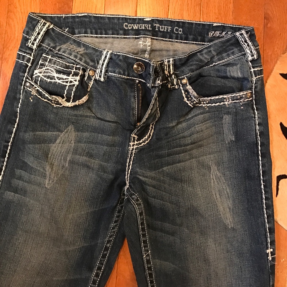 Brand new NEVER WORN cowgirl tuff size 31