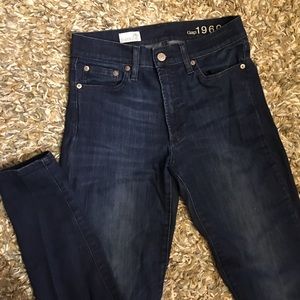 Dark wash Skinny Jeans