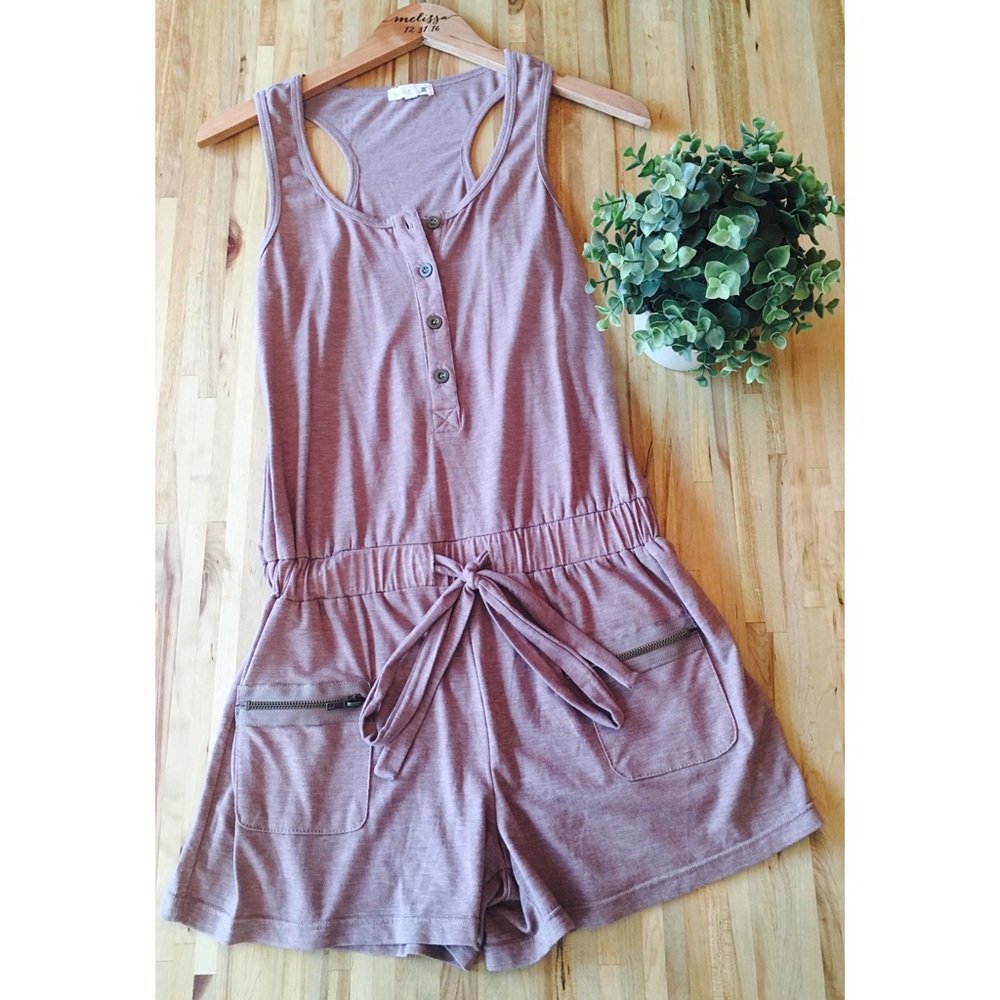 Light & Soft Romper! 🌸