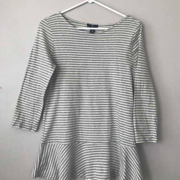 Gap Tops - GAP 3/4 sleeve peplum top