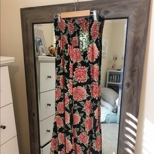 🌼 Show me your mumu Roberts party pants 🌼