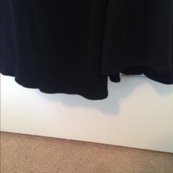 Black sequin gown - Picture 6 of 7