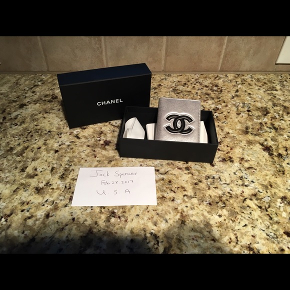 Metallic Lambskin Chanel Bifold Wallet - Picture 1 of 4