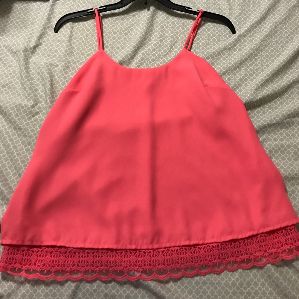 Pink tank top