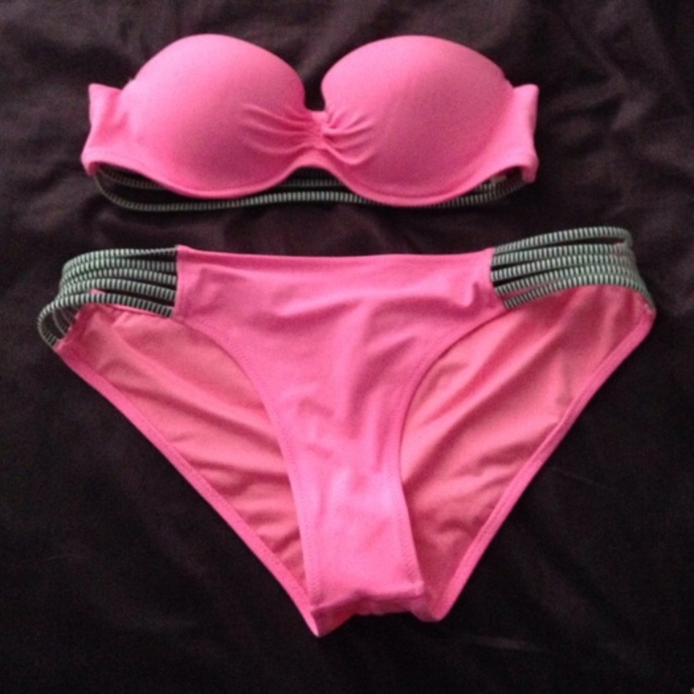 Victoria's Secret bikini
