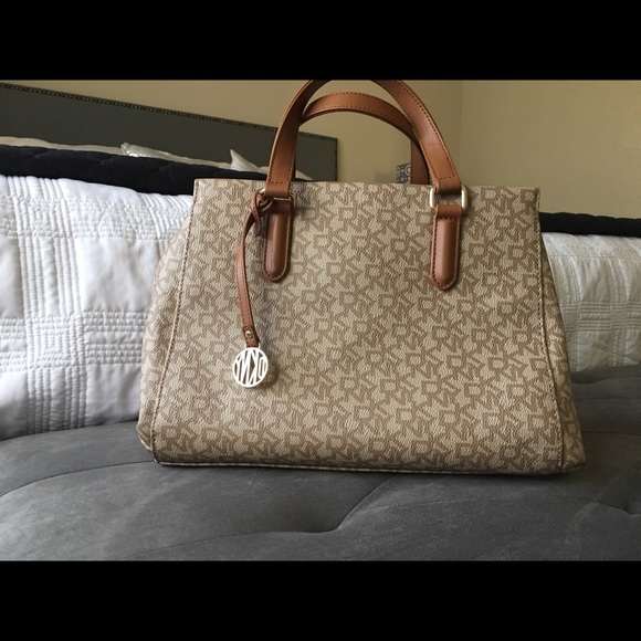DKNY Handbags - DKNY CARAMEL BAG DKNY Handbags - DKNY CARAMEL BAG