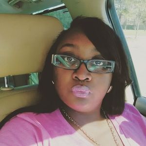 Meet your Posher, Timmika