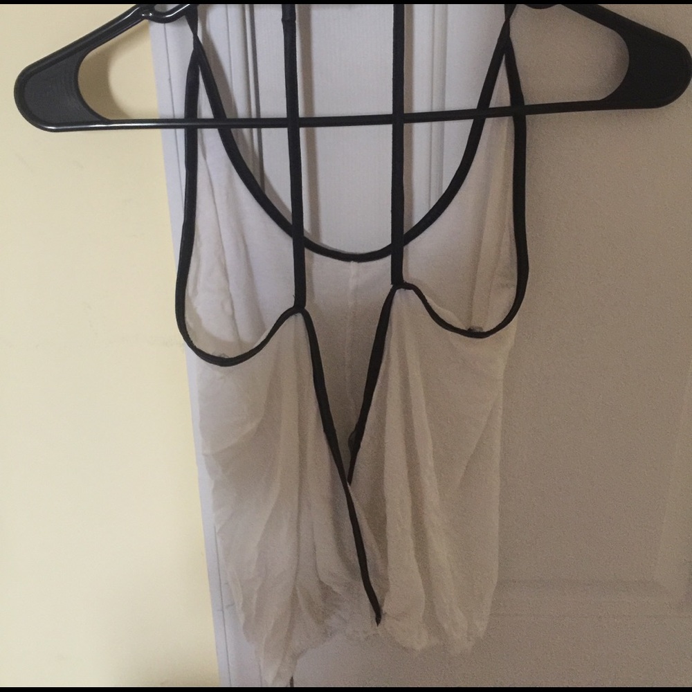 Open back blouse - Picture 2 of 2