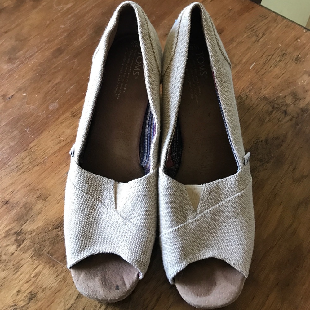 Burlap TOMS wedges