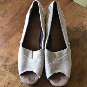 Burlap TOMS wedges