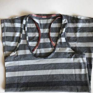 Lululemon CRB size 6