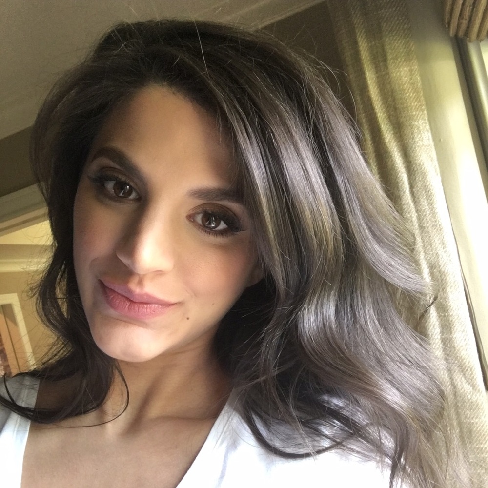 Meet your Posher, Nicole