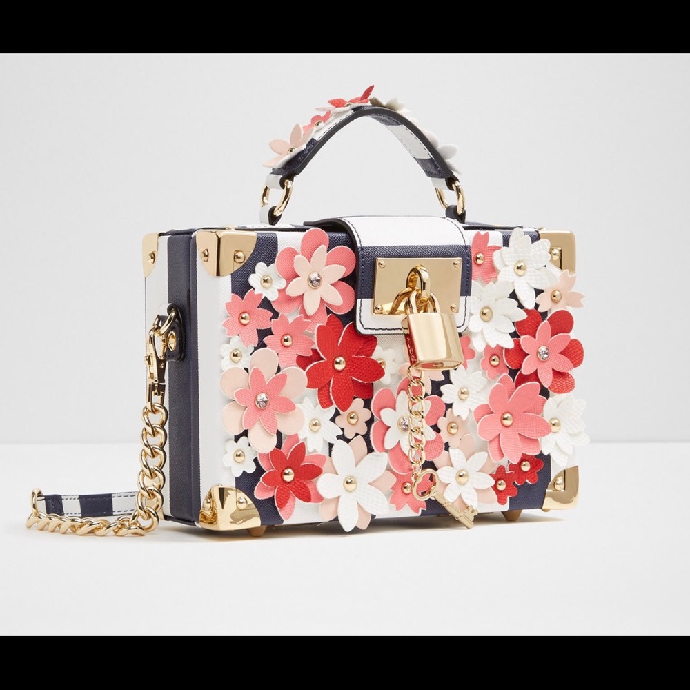 Aldo Chearia purse
