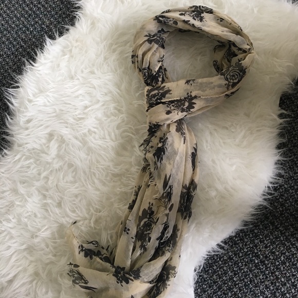 Cream and black floral scarf - Picture 1 of 3