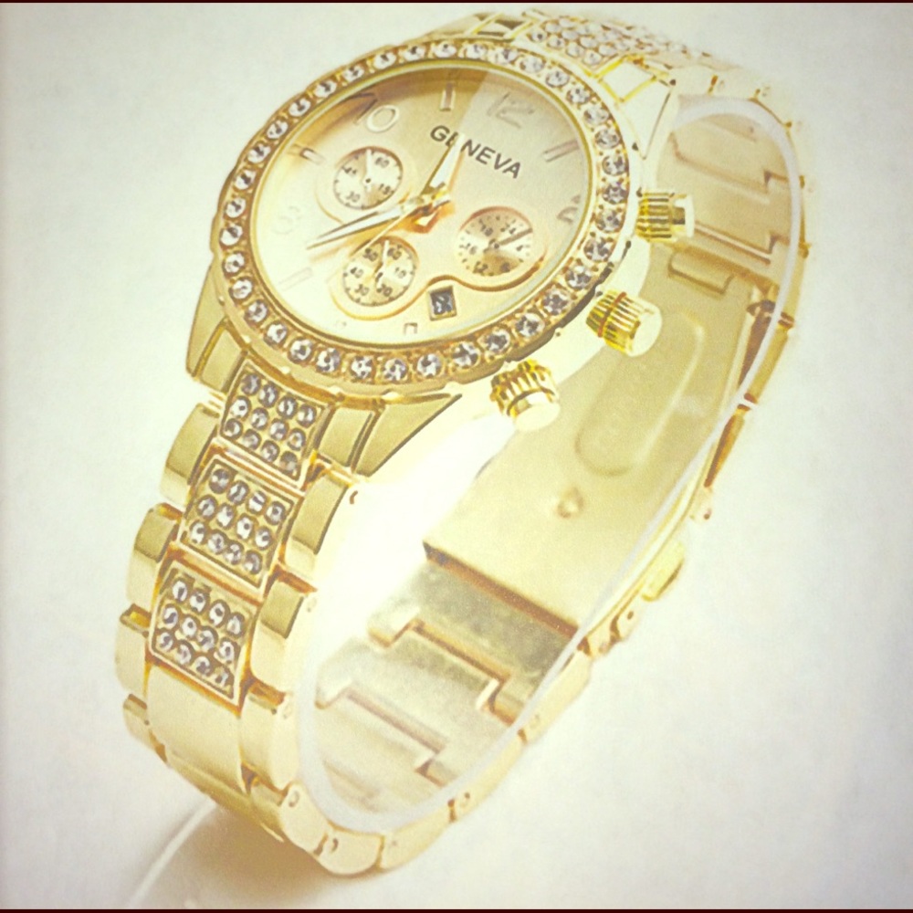 🎊HP3/29/17🎊NEW Fashion Geneva Rhinestones Watch