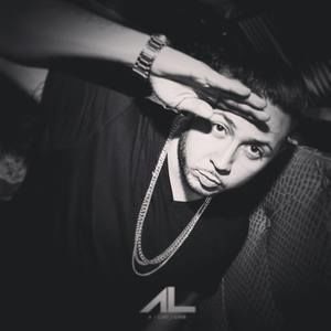 Meet your Posher, Carlos