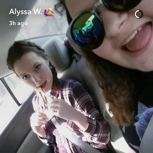 Meet your Posher, Alicia