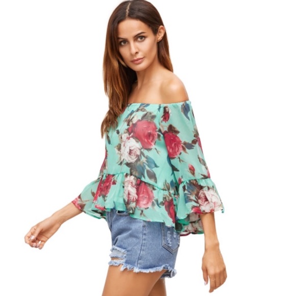 🦀SALE Bailey Floral Off Shoulder Top - Picture 3 of 6