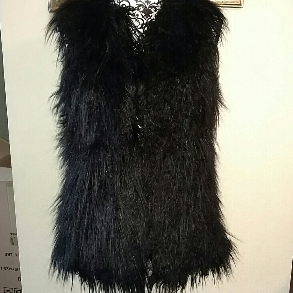 JW Style fur vest