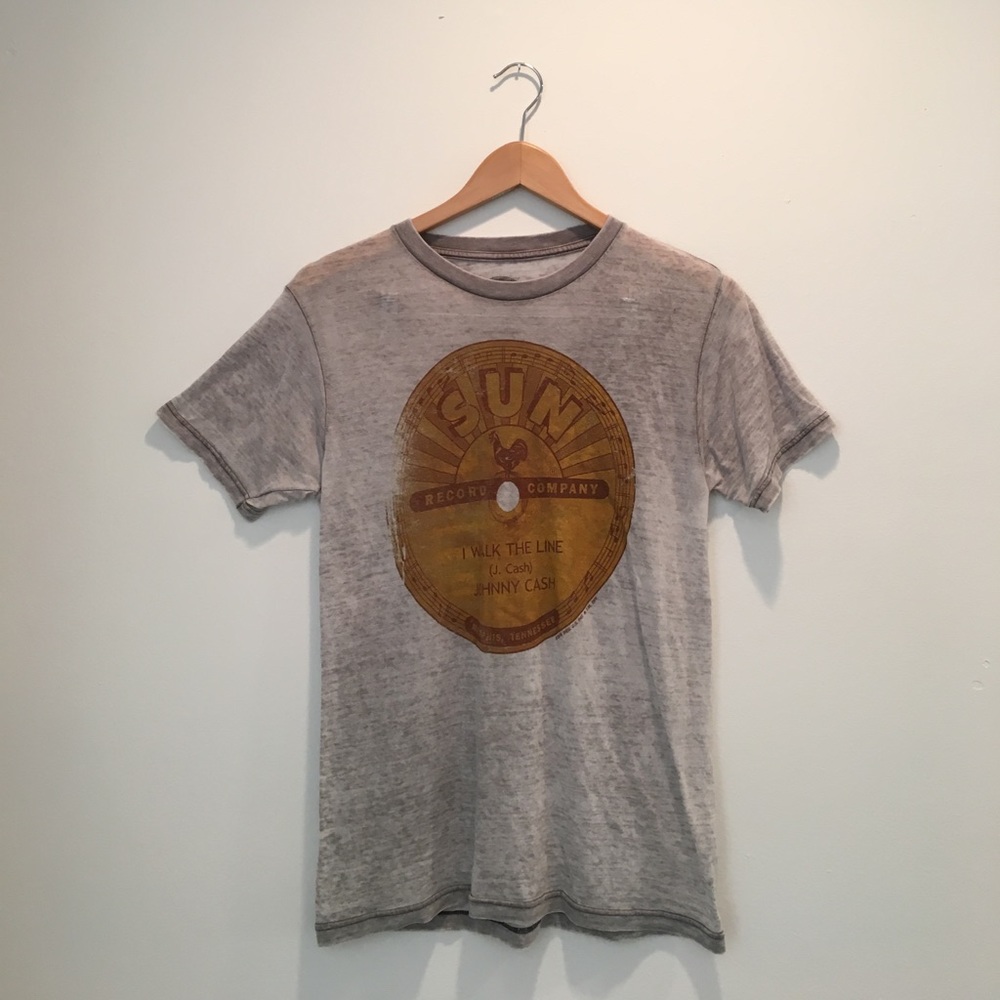 Johnny cash thin shirt