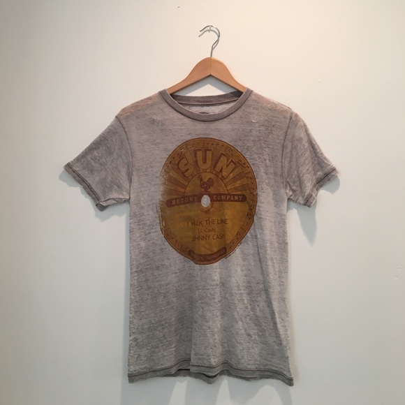 Johnny cash thin shirt - Picture 1 of 4