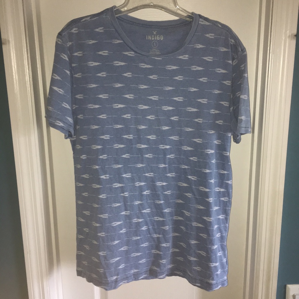 Light blue patterned t-shirt