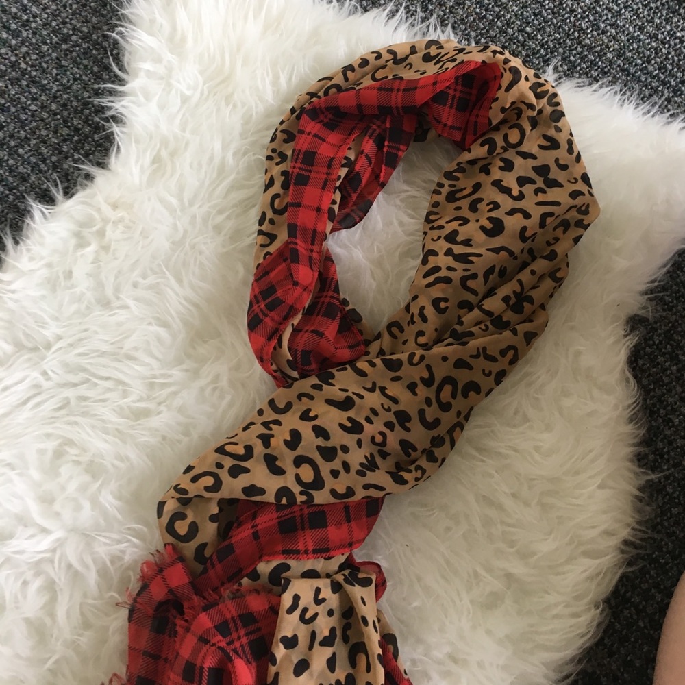 Cheetah and plaid printed scarf