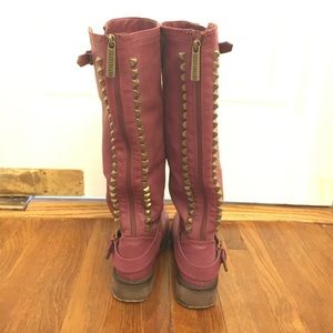 Boots with zipper!