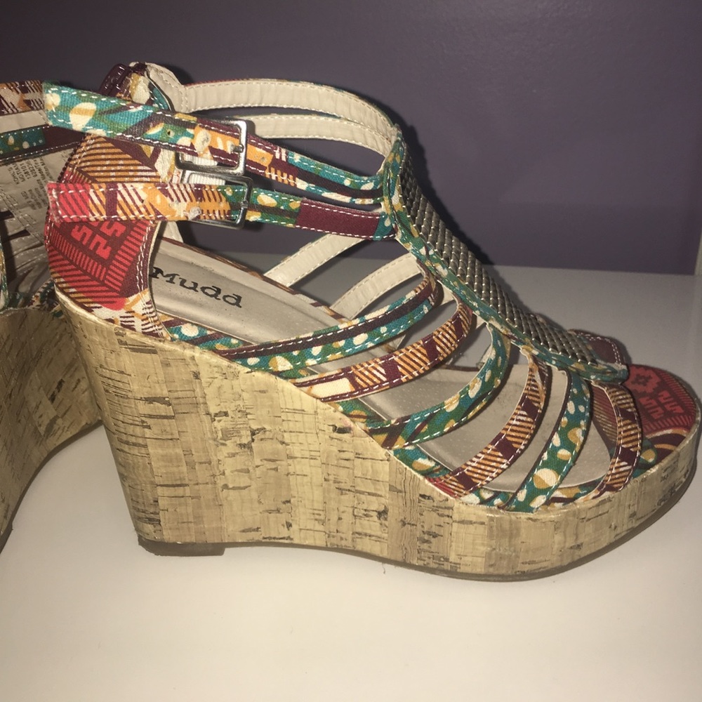 Women's Wedges - Picture 3 of 6