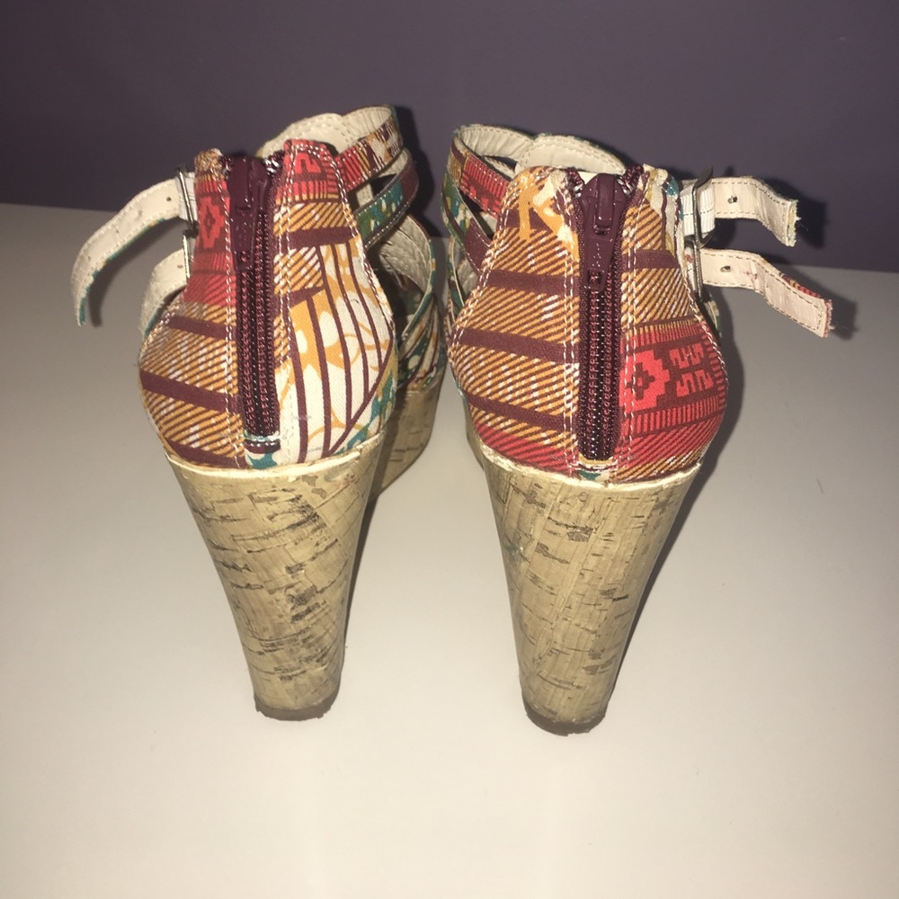 Women's Wedges - Picture 4 of 6