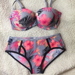 Victoria's Secret Pink Bra + Panty Bundle