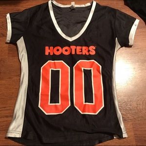 Hooters jersey