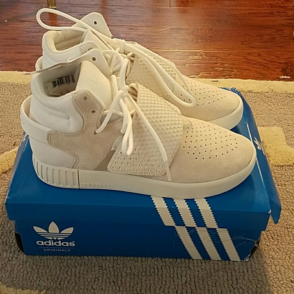 Adidas tubular invader