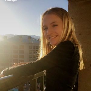 Meet your Posher, Natalie