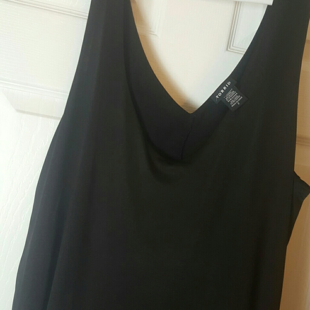 Torrid Size 2 layered mesh tank