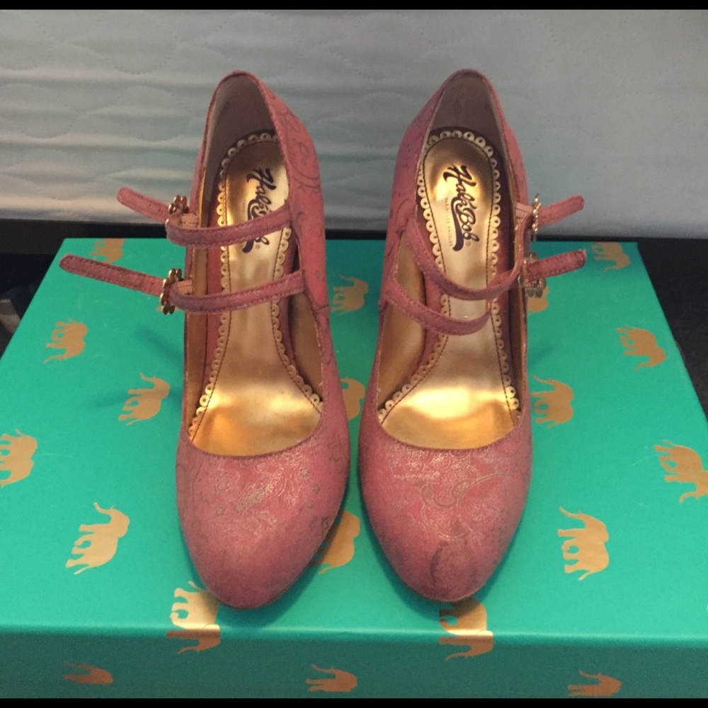Hale Bob pink Mary Jane pumps Sz 6.5