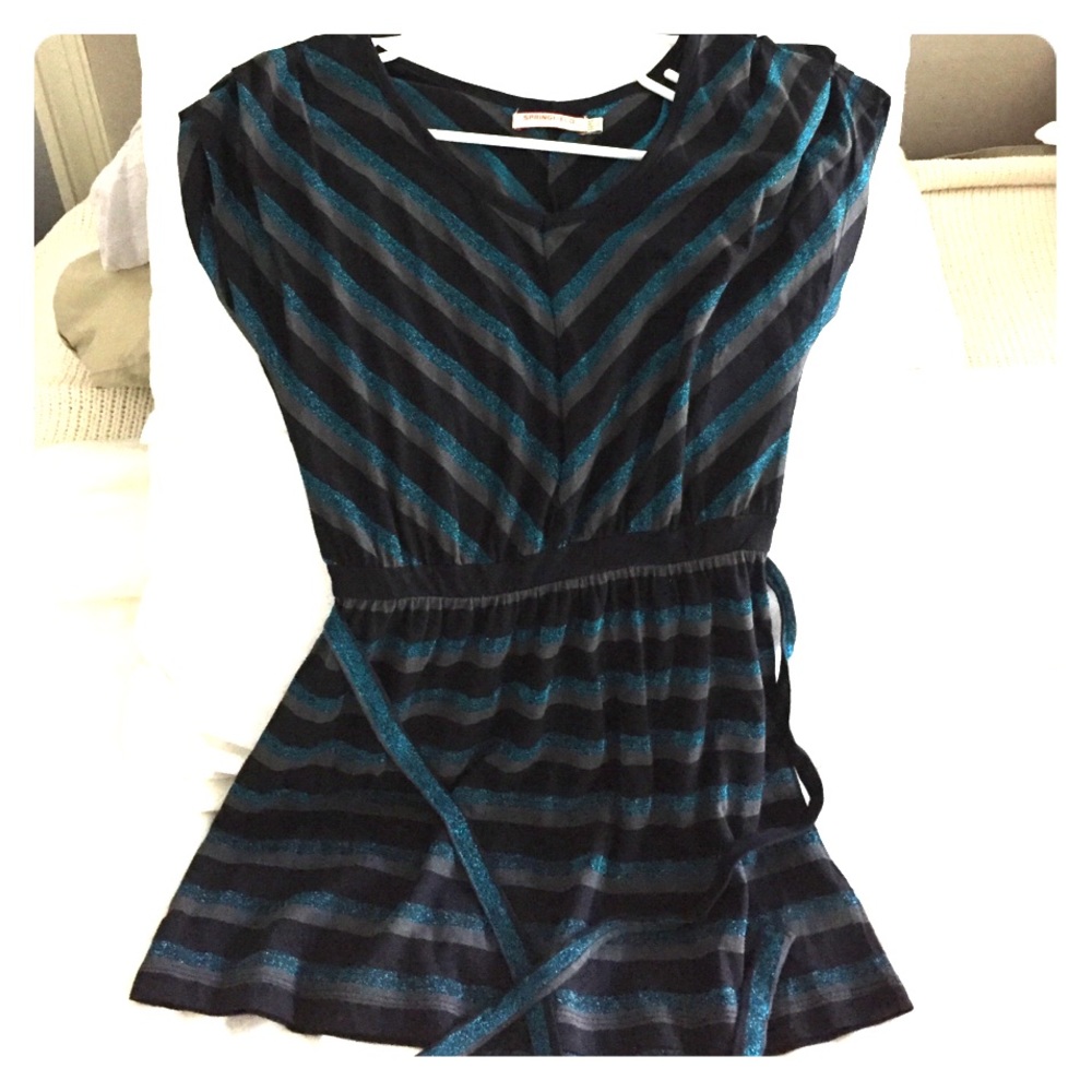 Evening tunic with glittery details