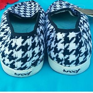 Womens size 9 Reef Brand loafer