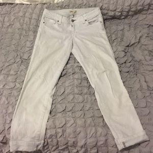 White boyfriend jeans