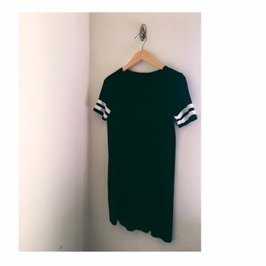 Cotton shift dress // white stripped sleeves