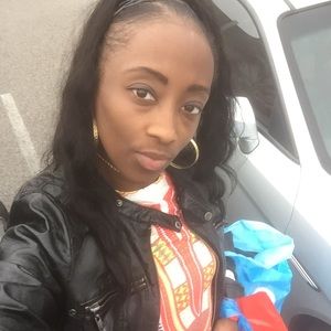 Meet your Posher, Zandra