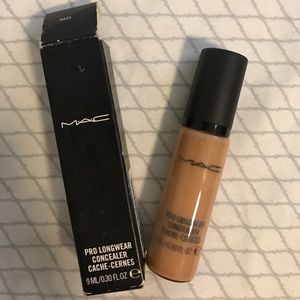 MAC Pro Longwear Concealer NW25