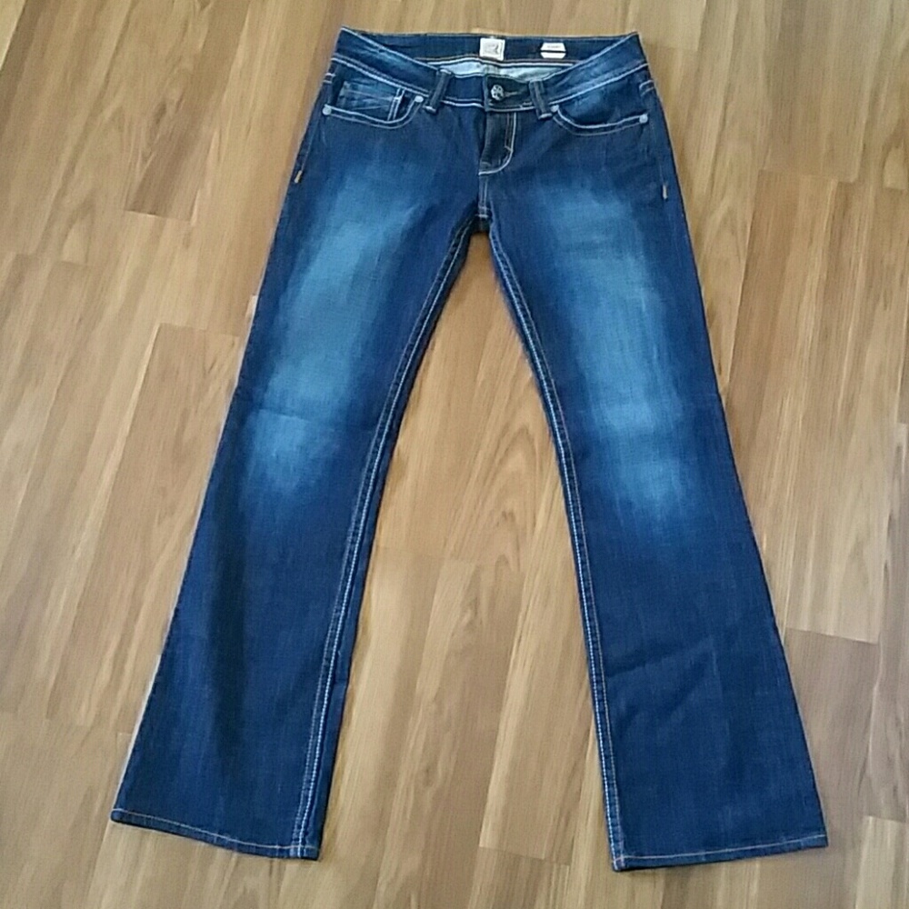 Like New! Studio 5 boot cut jeans 30x33