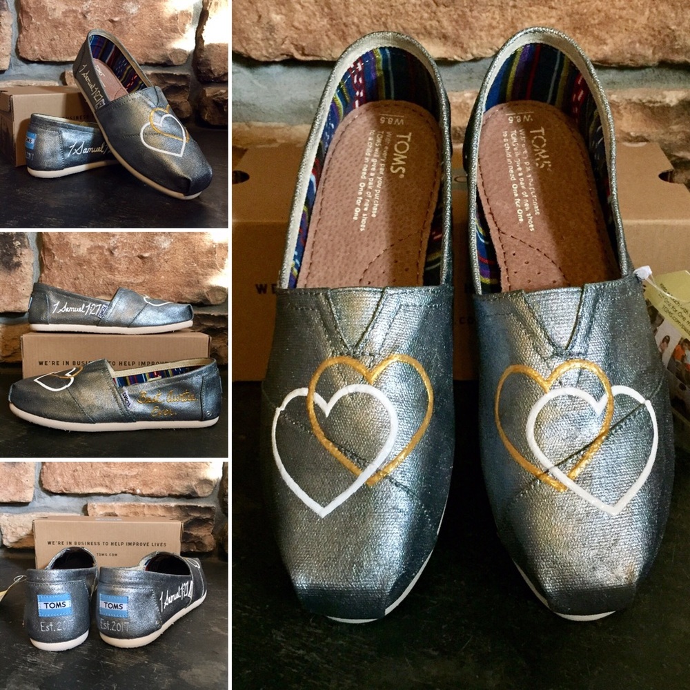 Best Auntie Ever! custom hand painted TOMS